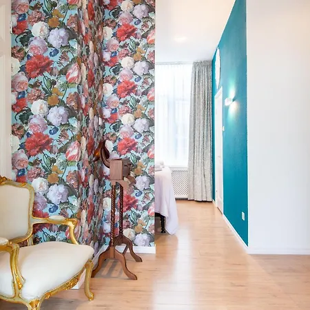 Blossom Bed and Breakfast 4*