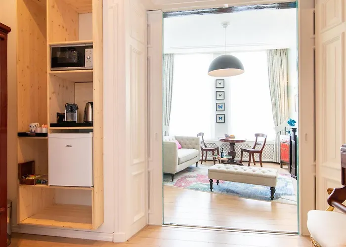 ベッド・アンド・ブレックファスト B＆b ブロッサム 4*