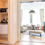 Couette-café Blossom 4*